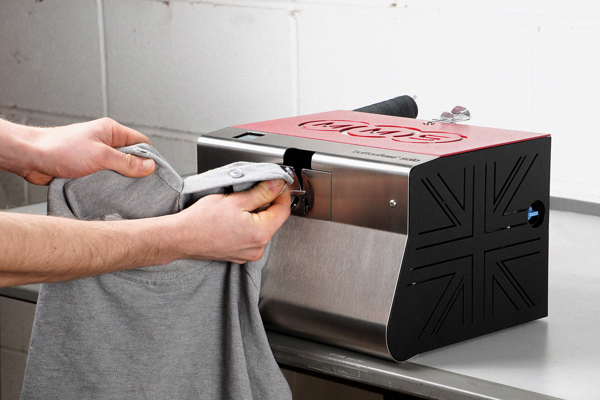 button-wrapping-polo-shirt